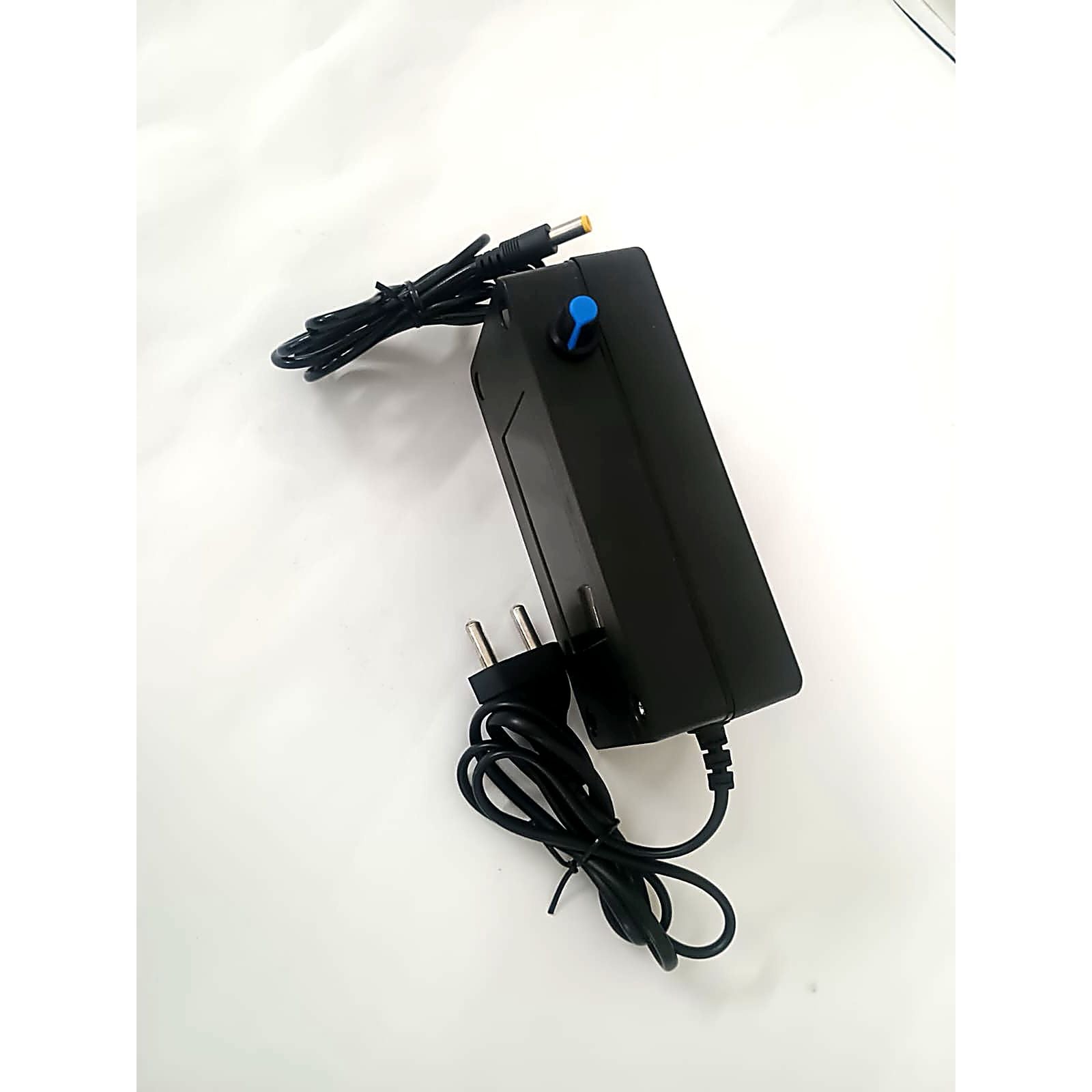 Delta BFB1012EH 12VDC 2.94A Blower Fan with adapter and nozzle